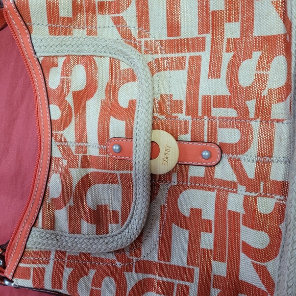 Esprit crossbody - Picture 2 of 3